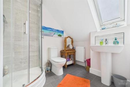 6 bedroom Detached house to let in Coxes Meadow, Ulceby, DN39