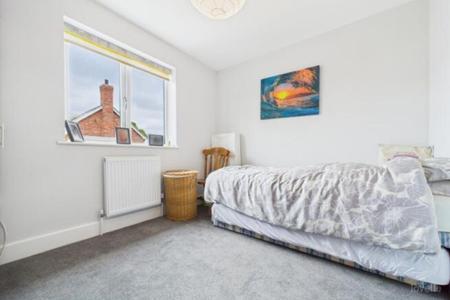 6 bedroom Detached house to let in Coxes Meadow, Ulceby, DN39