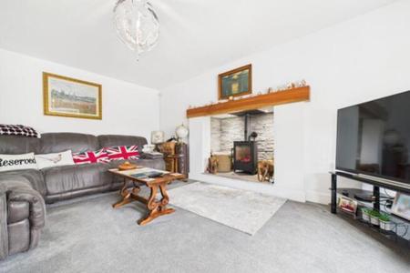 6 bedroom Detached house to let in Coxes Meadow, Ulceby, DN39