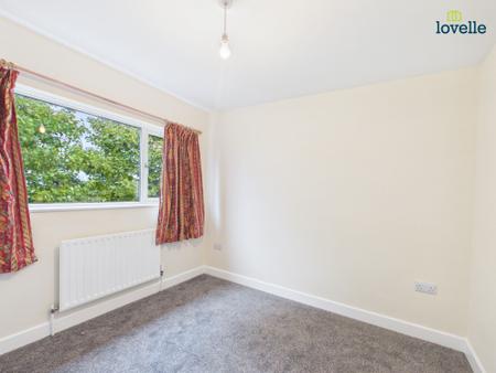 3 bedroom Link detached house to let in Mill Lane, Caistor, LN7