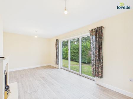 3 bedroom Link detached house to let in Mill Lane, Caistor, LN7