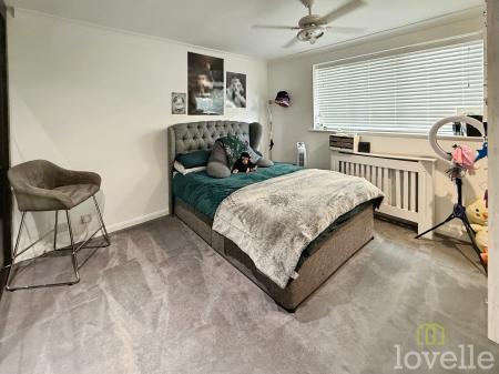 5 bedroom Detached house for sale in Farrington Crescent, Lincoln, LN6