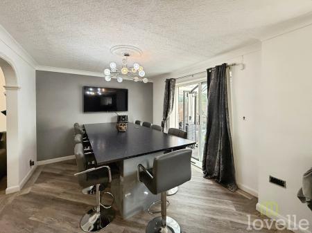 5 bedroom Detached house for sale in Farrington Crescent, Lincoln, LN6