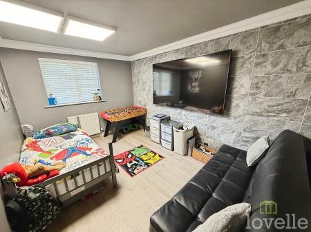 5 bedroom Detached house for sale in Farrington Crescent, Lincoln, LN6