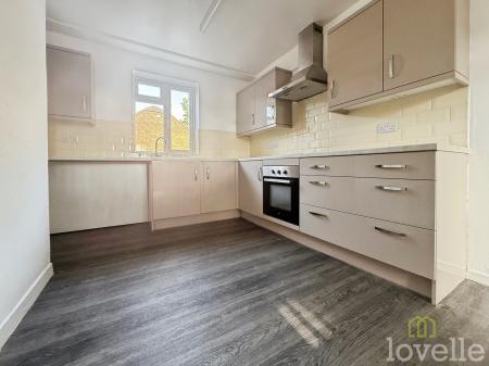 2 bedroom Semi-detached house for sale in Gibson Green, Witham St Hughs, LN6