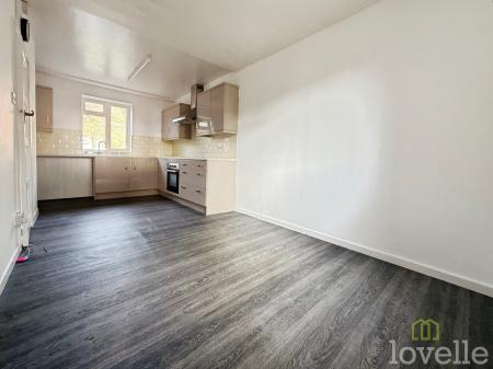 2 bedroom Semi-detached house for sale in Gibson Green, Witham St Hughs, LN6