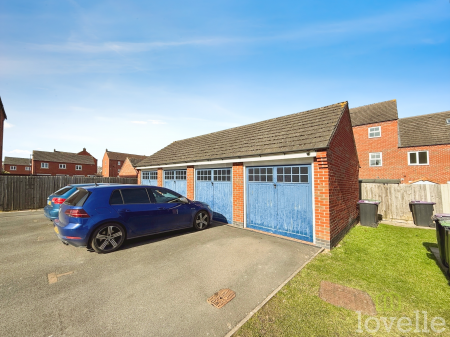 3 bedroom Town house for sale in Hedge Lane, Witham St Hughs, LN6