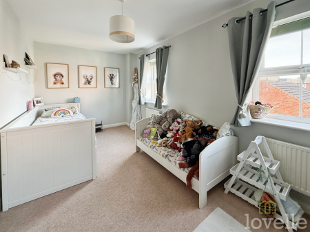 3 bedroom Town house for sale in Hedge Lane, Witham St Hughs, LN6