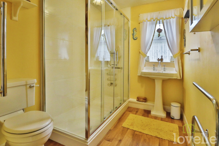 2 bedroom Bungalow for sale in Heritage Court, Navenby, LN5