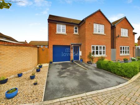4 bedroom Detached house for sale in Ivy Bank, Witham St Hughs, LN6
