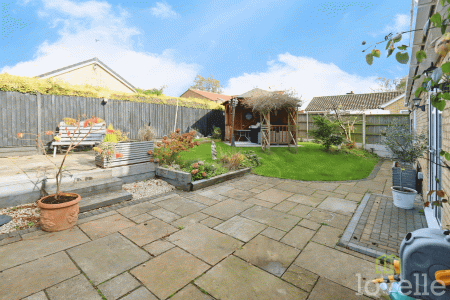 4 bedroom Bungalow for sale in Skerries Close, North Hykeham, LN6