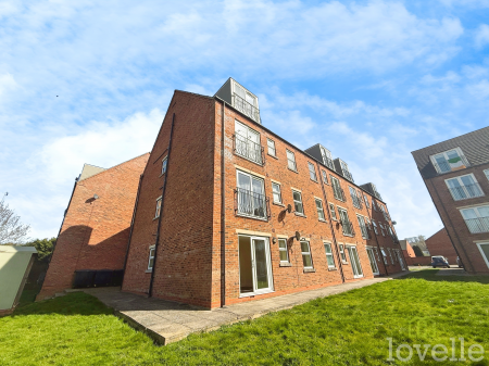 2 bedroom Ground floor flat for sale in Willow Tree Close, Lincoln, LN5