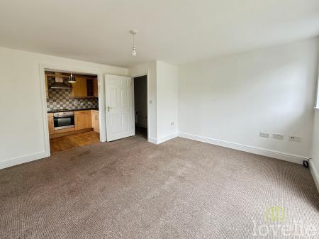 2 bedroom Ground floor flat for sale in Willow Tree Close, Lincoln, LN5