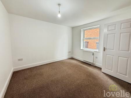 2 bedroom Ground floor flat for sale in Willow Tree Close, Lincoln, LN5