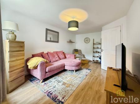 3 bedroom Detached house to let in Yarrow Way, Witham St Hughs, LN6