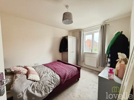 3 bedroom Detached house to let in Yarrow Way, Witham St Hughs, LN6