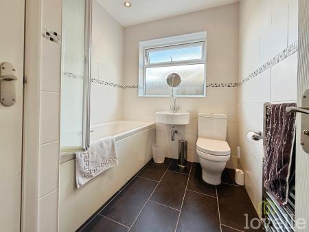 3 bedroom Detached bungalow for sale in Arden Moor Way, North Hykeham, LN6
