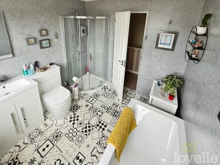 3 bedroom Semi-detached house for sale in Boswell Drive, Lincoln, LN6