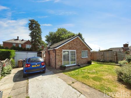 Hilltop Close, Eagle, LN6