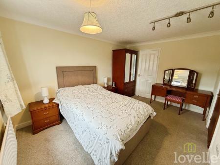 3 bedroom Detached bungalow for sale in Windsor Park Close, North Hykeham, LN6