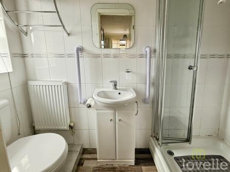 3 bedroom Detached bungalow for sale in Windsor Park Close, North Hykeham, LN6