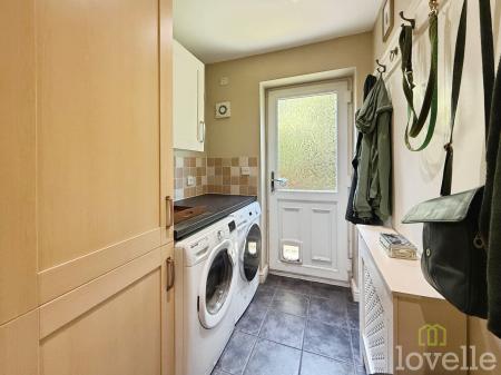 4 bedroom Detached house for sale in High Street, Martin, LN4