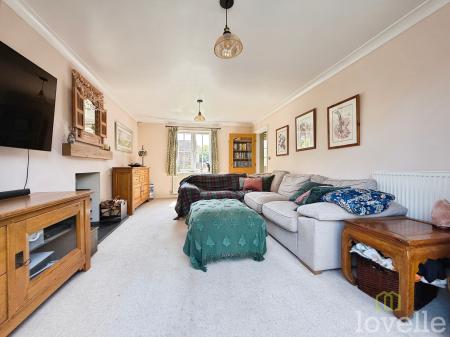 4 bedroom Detached house for sale in High Street, Martin, LN4