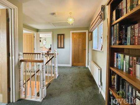 4 bedroom Detached house for sale in High Street, Martin, LN4