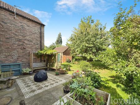 4 bedroom Detached house for sale in High Street, Martin, LN4