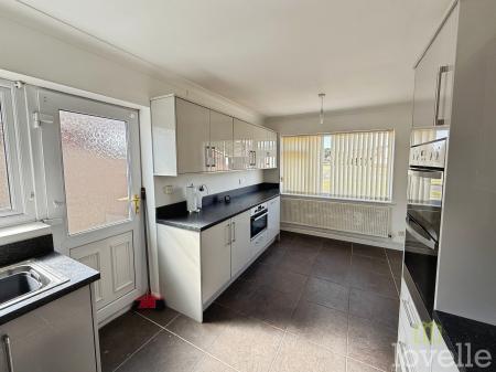 3 bedroom Bungalow for sale in Waverley Avenue, Lincoln, LN6