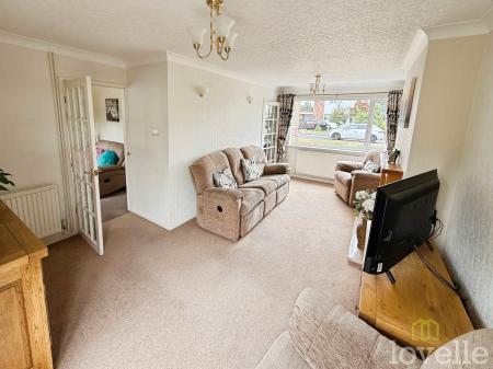 4 bedroom Detached house for sale in Chelmer Close, North Hykeham, LN6