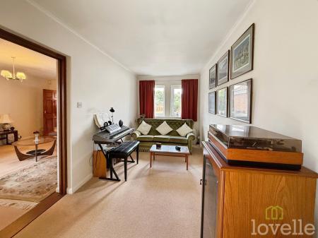 3 bedroom Bungalow for sale in Almond Court, Lincoln, LN6