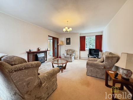 3 bedroom Bungalow for sale in Almond Court, Lincoln, LN6