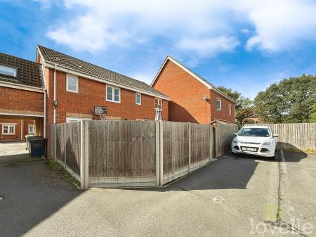 3 bedroom End of terrace house for sale in Arvina Close, North Hykeham, LN6