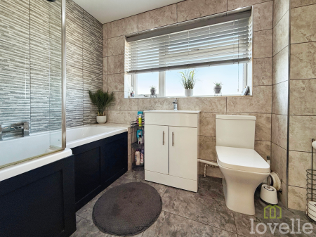 3 bedroom Semi-detached house for sale in Regent Avenue, Lincoln, LN6