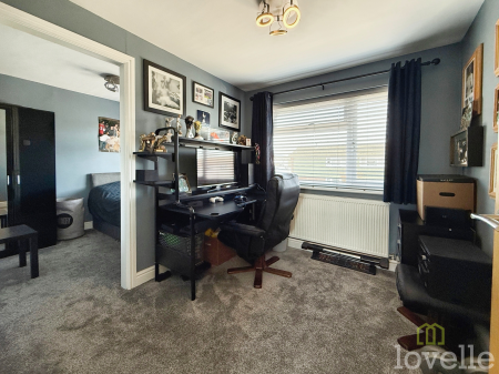 3 bedroom Semi-detached house for sale in Regent Avenue, Lincoln, LN6