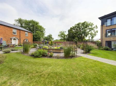 2 bedroom Apartment for sale in Boultham Park Road, Lincoln, LN6