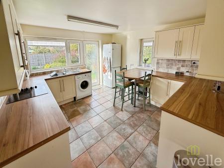 3 bedroom Detached bungalow for sale in Fen Lane, North Hykeham, LN6