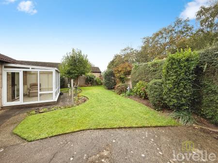 3 bedroom Bungalow for sale in Ashworth Close, Lincoln, LN6