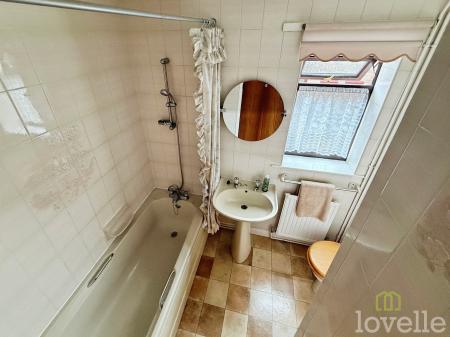 3 bedroom Bungalow for sale in Ashworth Close, Lincoln, LN6