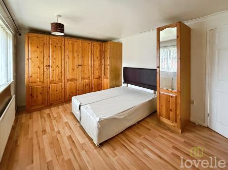 3 bedroom Terraced House for sale in Cotman Walk, Lincoln, LN6