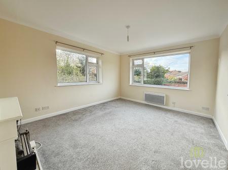 2 bedroom Bungalow for sale in Lincoln Road, Eagle, LN6