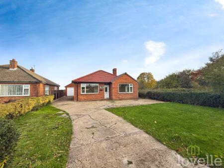 2 bedroom Bungalow for sale in Lincoln Road, Eagle, LN6