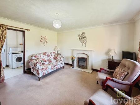 1 bedroom Bungalow for sale in St Claires Court, Lincoln, LN6