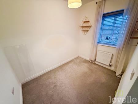 2 bedroom Semi-detached house for sale in Top Farm Avenue, Navenby, LN5