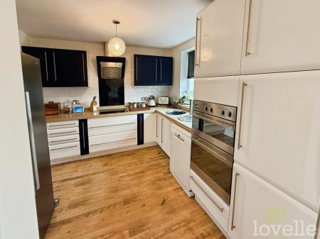 4 bedroom Detached house for sale in Beverley Grove, North Hykeham, LN6