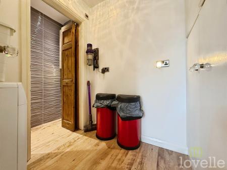 4 bedroom Detached house for sale in Beverley Grove, North Hykeham, LN6