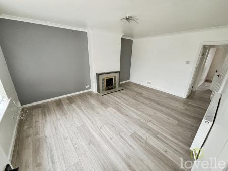 2 bedroom Semi-detached bungalow for sale in Mulberry Avenue, Lincoln, LN6