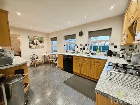 4 bedroom Detached house for sale in Lotus Court, North Hykeham, LN6