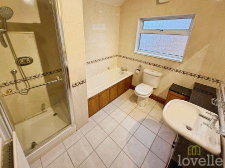 3 bedroom Semi-detached house for sale in Boultham Park Road, Lincoln, LN6